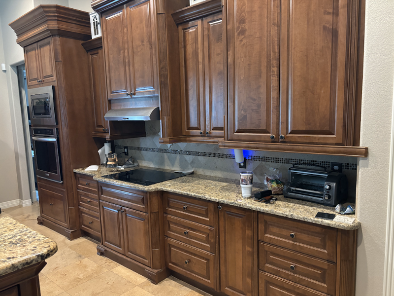 kitchen-before-beige-tile